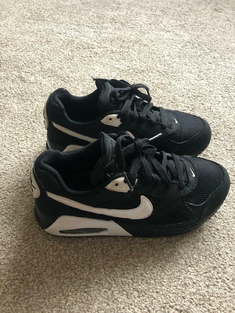 nike trainers junior size 3